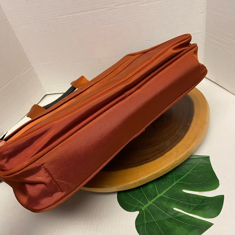 LongChamp Burnt Orange Laptop Messenger Bag & Laptop Folder sleeve